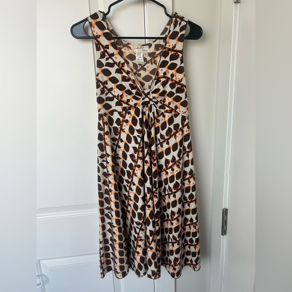 Max Studio Specialty V-Neck Dress Small